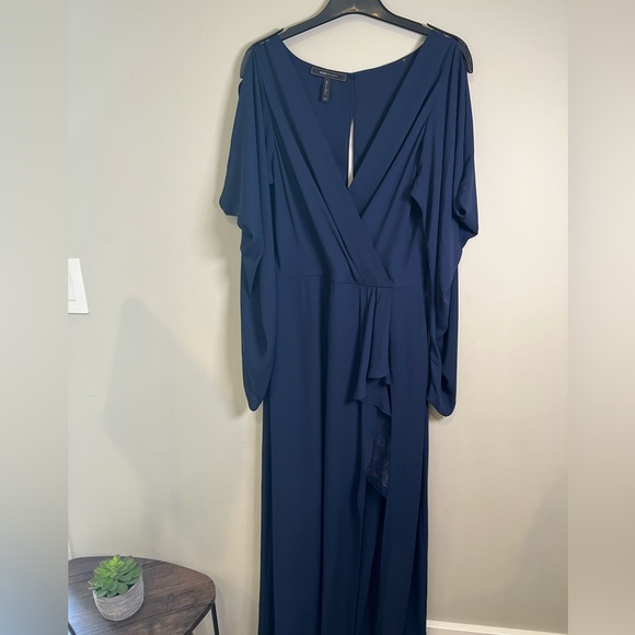 BCBGMAXAZRIA- Dark Navy Kiko Georgette Draped Sleeve Gown- Size 8 EUC - Picture 5 of 12